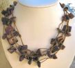 Collier Indien aux carr�s de bois
