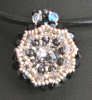 Pendentif Milos Noir sur cuir