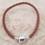 Bracelet Clip Européen tressé Uni 01 DU 15 AU 23 CM Brun