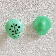 Boutons fantaisie, enfants, bébés Motif Coccinelle N°01-08 Vert pastel