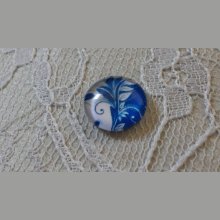 cabochon rond en verre 12mm fleur bleu 033 