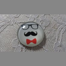 cabochon rond en verre 25mm moustache 014 