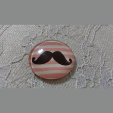 cabochon rond en verre 25mm moustache 002 