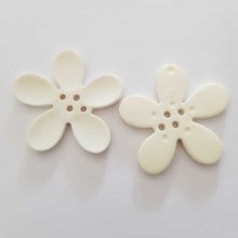Fleur Orchidée résine 4 trous 40 x 3 mm Blanc