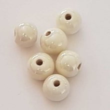 Perle ronde céramique crème 11 mm N°10