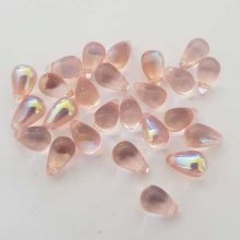 Petite Perle Goutte en Verre Rose 03 Transparent 9 mm x 6 mm