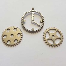 Breloque Mécanisme Horloge N°25 Lot 2 pièces
