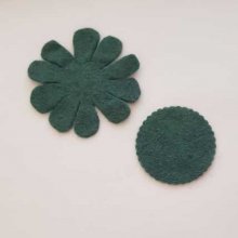 Jolie petite fleur en Feutrine 45 mm et 60 mm N°16-18 x 2 pièces