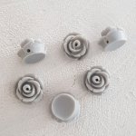 Fleur Synthétique 11 mm N°01-05 Gris clair