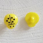 Boutons fantaisie, enfants, bébés Motif Coccinelle N°01-07 Jaune clair