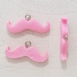 Breloque pendentif Moustache N°11 Rose