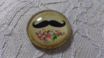 cabochon rond en verre 25mm moustache 011 