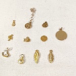 Breloques métal doré pour créer des bijoux fantaisie.