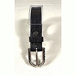 Ceinture pour Elle cuir noir boucle métal coloris argent vieilli.