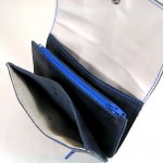 Portefeuille ceinture cuir vachette coloris bleu marine.