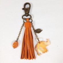 Bijou de sac ou porte-clés agneau coloris orange