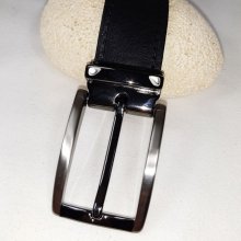 Ceinture cuir de vachette cousue, coloris noir, boucle à griffe