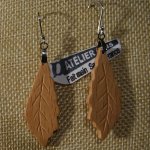 boucles d'oreilles feuille de chene en bois bijoux éthiques fait main en bois, bijou nature ciré, pour oreilles percées