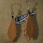 boucles d'oreilles feuille de chene en bois de  Hetre bijoux éthiques fait main en bois, bijou nature ciré, pour oreilles percées