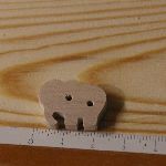 Bouton en bois massif elephant 22mm, a coudre, fait main embellissement scrapbooking