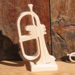 bugle bois massif ht 15 cm monté sur socle décoration mariage musique cadeau musicien fait main