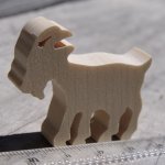 Figurine miniature chèvre en bois à décorer, fait main erable massif