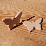 Figurine miniature papillon a decorer, loisirs créatifs embellissement scrap, bois massif fait main