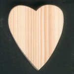 Coeur en bois massif 6 x 7.5 cm, avec ou sans piton d'accrochage, decoupé a la main