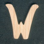 Lettre W en bois de frene hauteur 5 cm