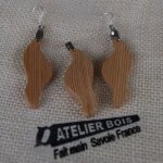 Parure vague en bois de meleze, boucles et pendentif fait main