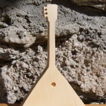 Balalaika en bois ht15cm