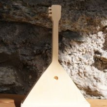 balalalïka monté sur socle, déco de table theme musique, fait main