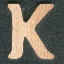 Lettre K en bois de frene hauteur 5 cm