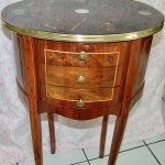 Tempus Fugit petite commode d'appoint 