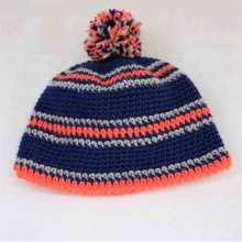 Bonnet enfant avec pompon couleur bleu marine, orange et gris