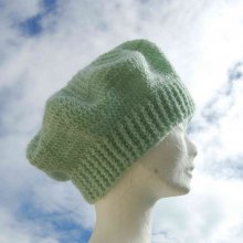 Beret ado/adulte en laine mohair vert amande