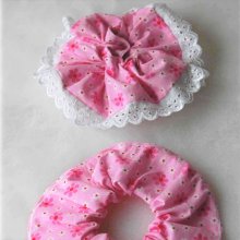 Lot de 2 chouchous en coton rose à fleurs et dentelle