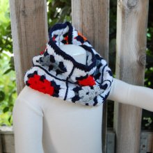 Snood enfant carré des années 70 bleu blanc rouge orange gris bleu