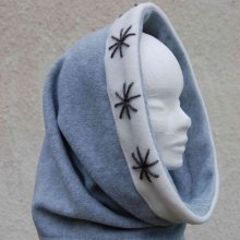 Snood capuche pour enfant en polaire grise avec bande blanche