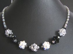 Black and silver bead clusters necklace kit