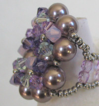 Oleron mauve bead ring pattern