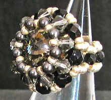 Black diamond Shetland bead ring pattern