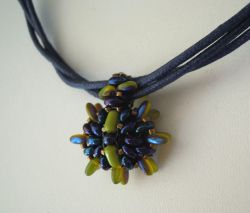 Pendant tutorial "Small Olivine Indiana"