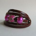 Bracelet 5 tours cuir marron perles Fuchsia