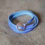Bracelet cuir Bleu fin triple tour ajustable