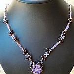 Kit collier Tinos Magatama Cassis