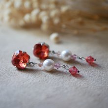 Boucles d'oreilles Cabochons Corail Swarovski et perles nacrées