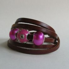Bracelet 5 tours cuir marron perles Fuchsia