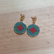 Boucles d'oreille enluminure motif végétal médiéval