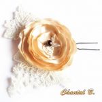 pic fleur à chignon épingle à cheveux mariage fleur de satin sur dentelle ivoire perle chocolat